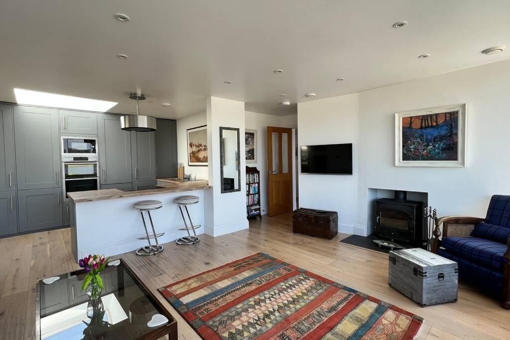 Shorepark - Waterfront Cottage With Stunning Views Dumfries Exteriér fotografie