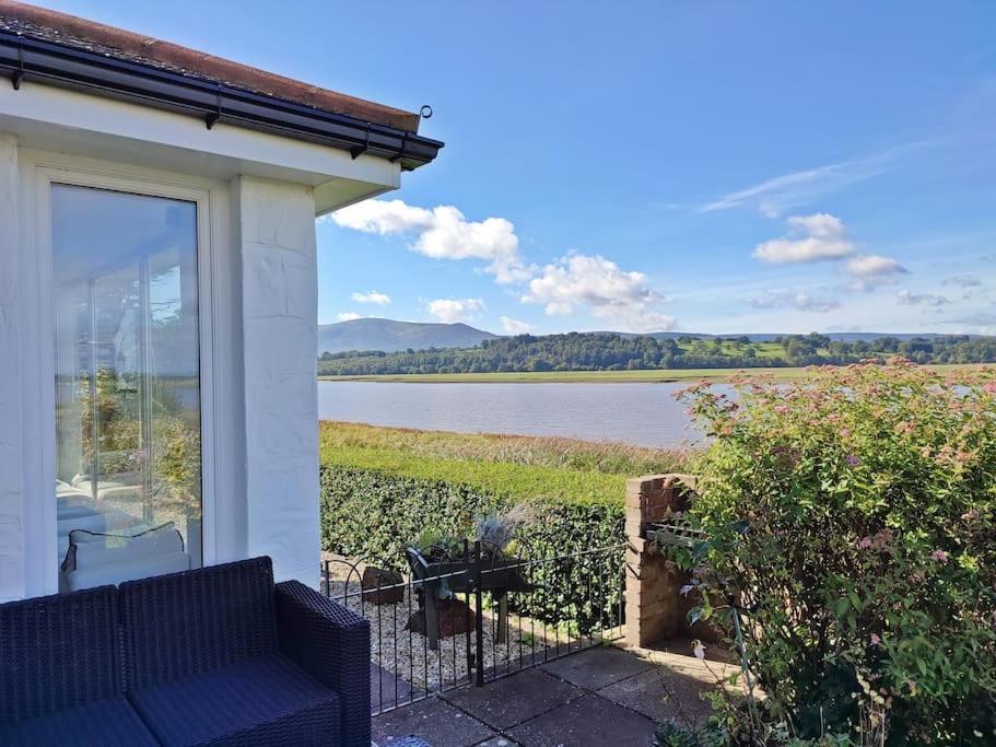Shorepark - Waterfront Cottage With Stunning Views Dumfries Exteriér fotografie